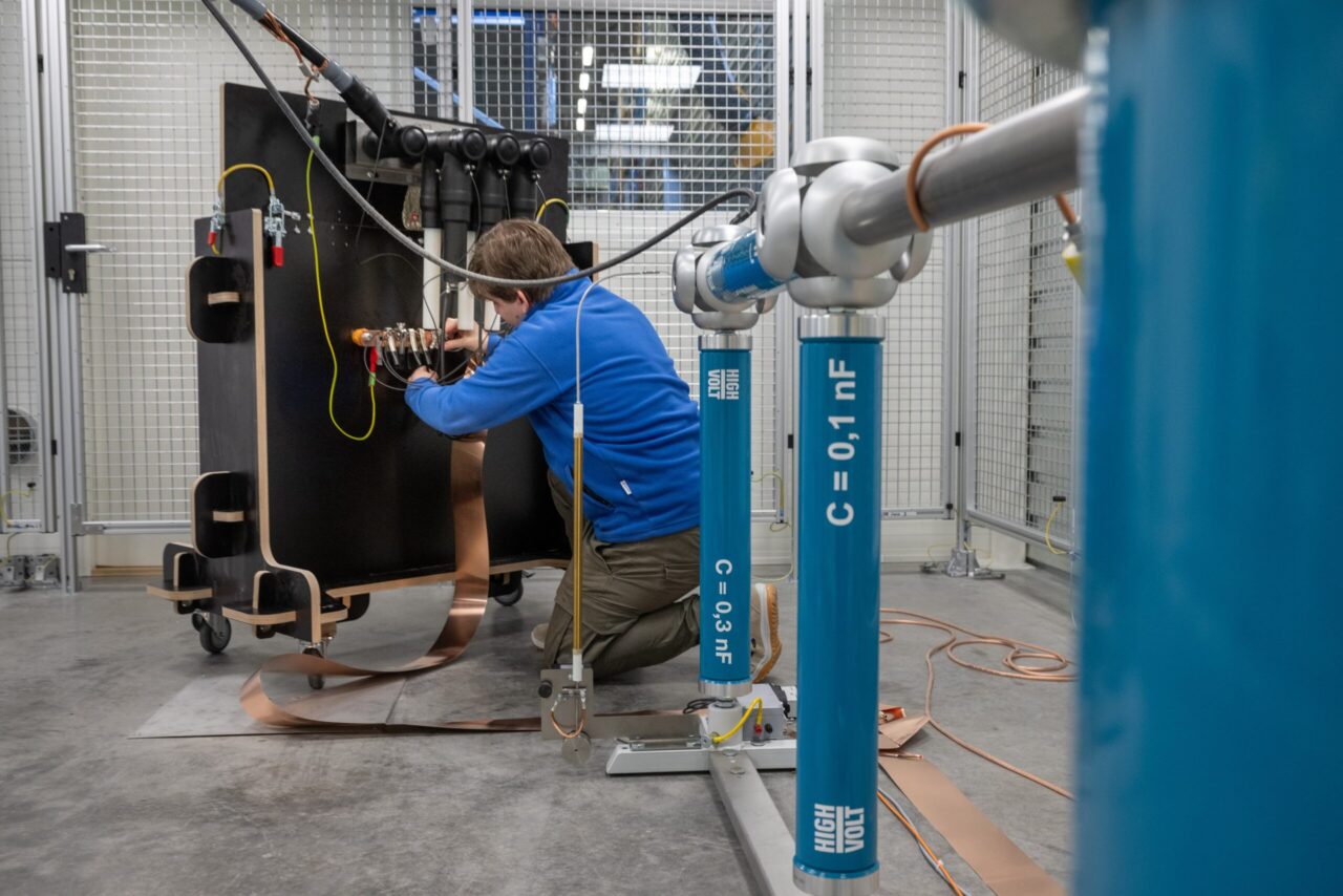 Ensto avas Eestis ainulaadse elektritestimiskeskuse