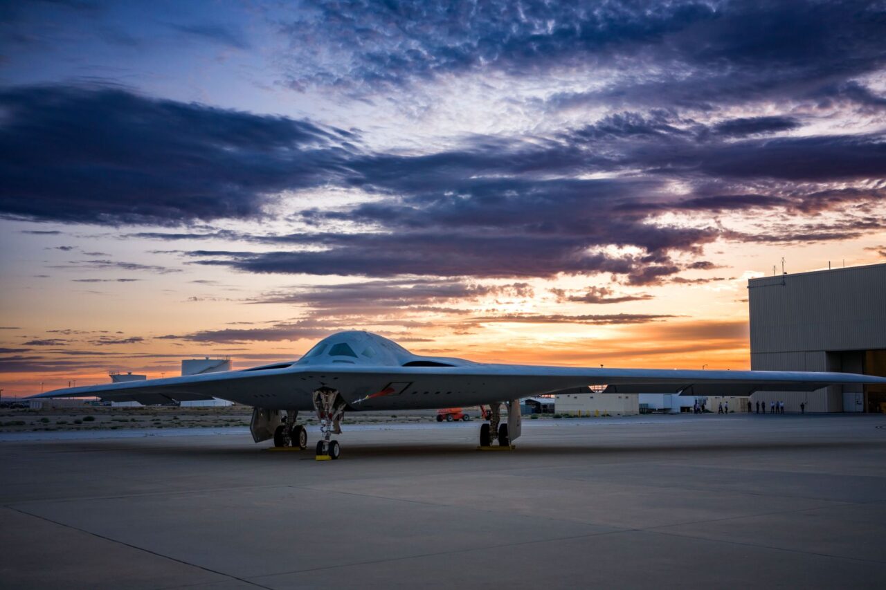 USA uue põlvkonna tuumapommitaja B-21 testid jätkuvad: mootor on proovitud, varsti tõustakse õhku