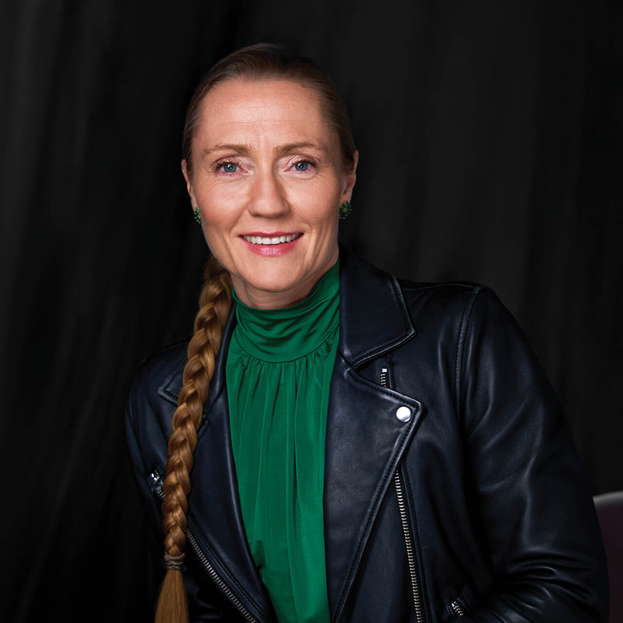 Elin Hauge: see, kes tehisaru pardale ei hüppa, muutub nähtamatuks