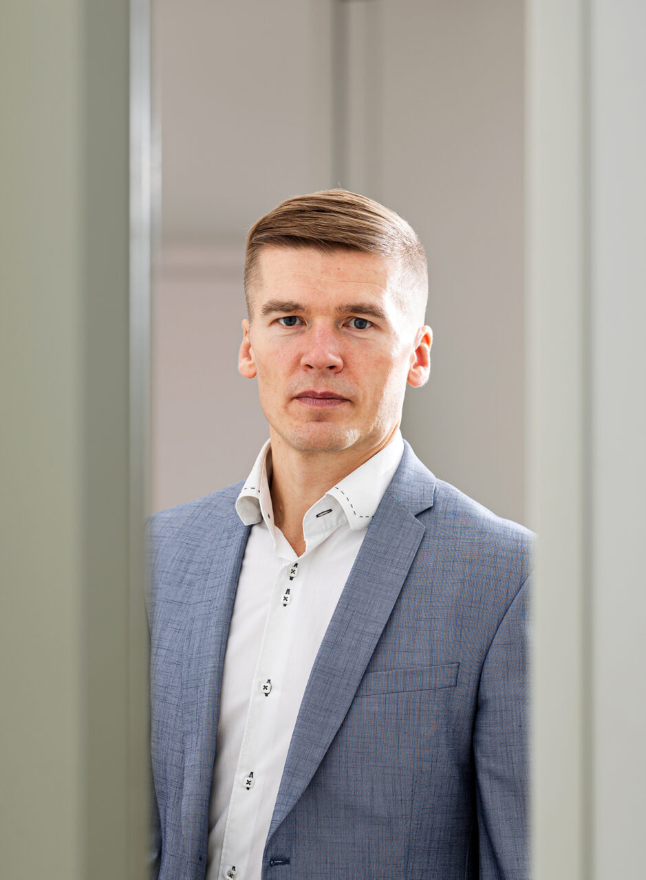 Juht ei tohi üksi särada